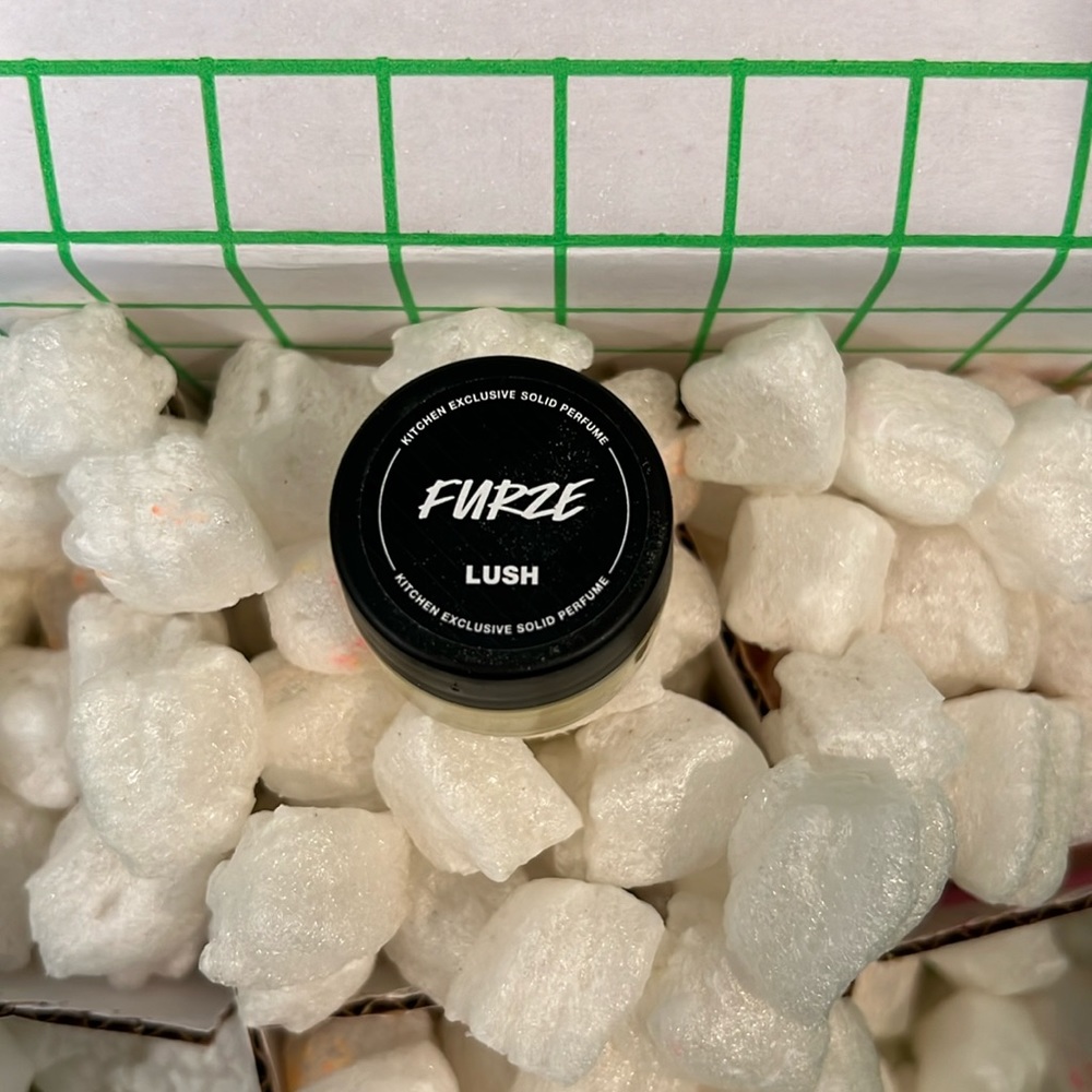 Lush Kitchen Furze Solid Perfume